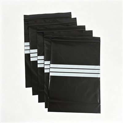 Petits sacs ziplock noirs